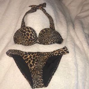 Victoria’s Secret bikini